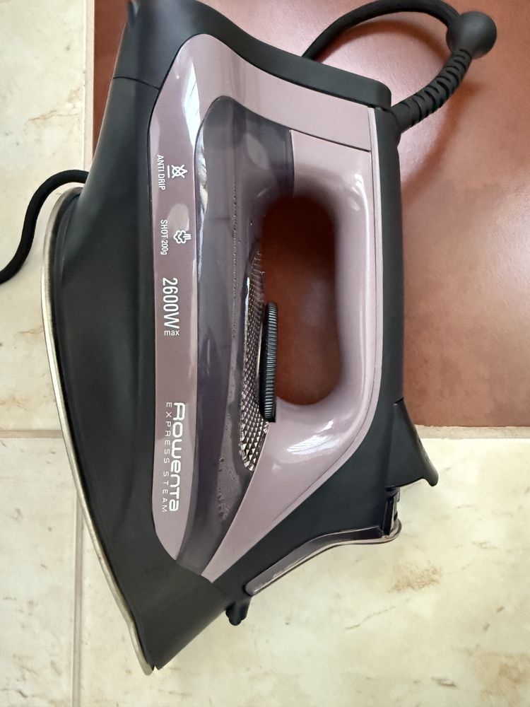 Fier calcat Rowenta 2600w