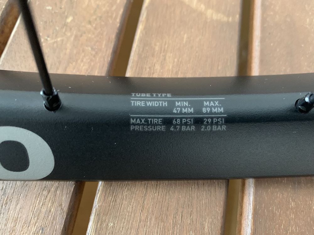 DT Swiss EX 1700 Spline 30 29”