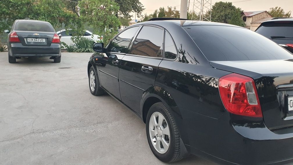 Chevrolet Gentra. Aftomat lyuk. Yili 2023. Yurgani 43000. Narxi 14900