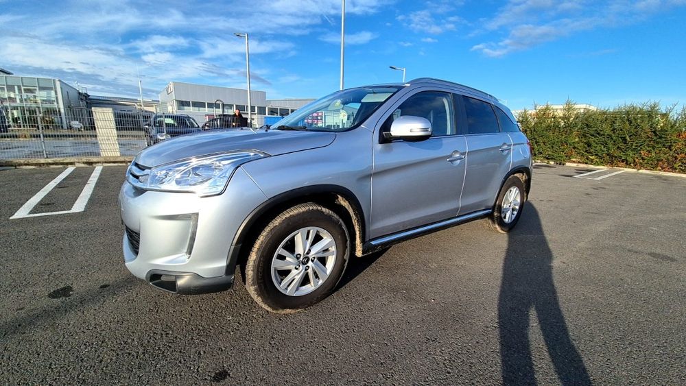 Vând Citroen C4 AIRCROSS