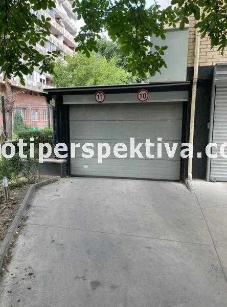 Продава се Гараж / Паркомясто в Пловдив, Кършияка - 15 кв.м за 1067 €/кв.м - Снимка #4