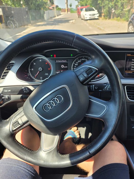 Se vinde urgent . Audi a4 b8