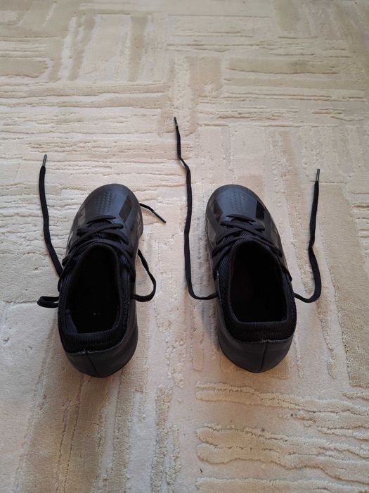 Adidas Crazyfast de fotbal cu crampoane, marimea 32