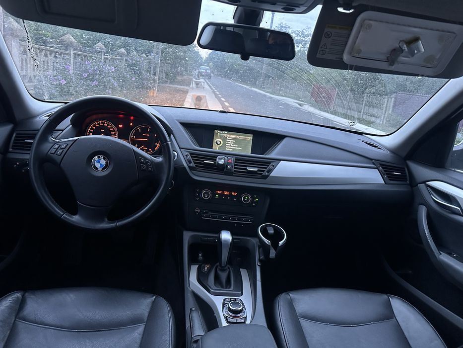 Vand Bmw X1 2.0d automat recent adus