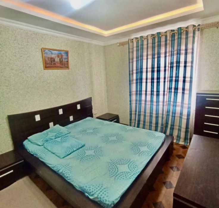 Yakkasaroy Rakat mahallada kvartira metro ham yaqin