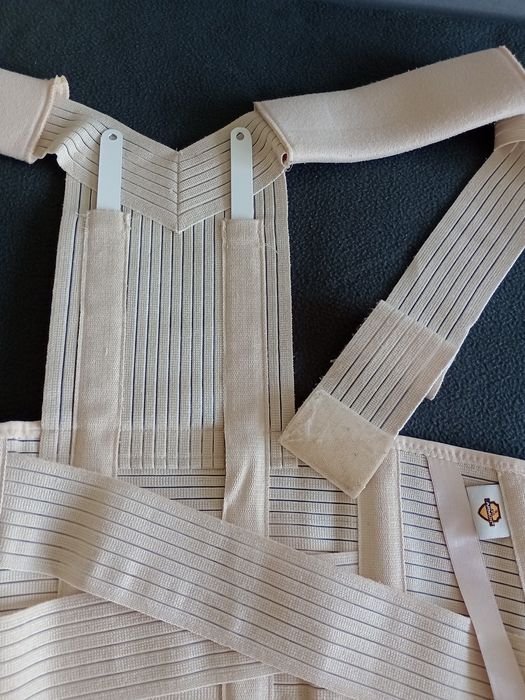 Колан за подържане на гръбнака и кръста