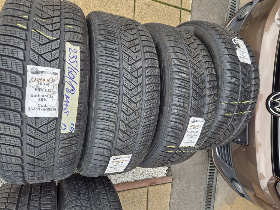 Vând cauciucuri 235/60/18 M+S set complet//Pirelli// 7mm