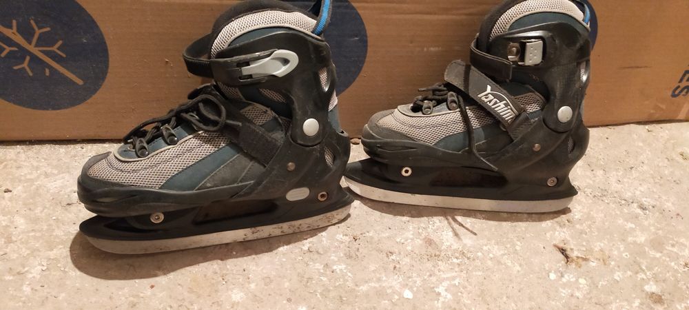 Patine in stare foarte buna