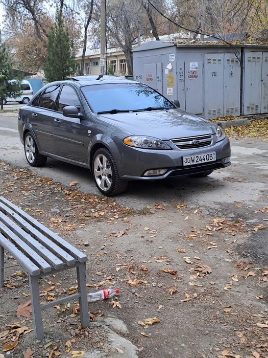 Chevrolet lasetti, Gentra