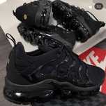 Adidași unisex mărimi 36-41