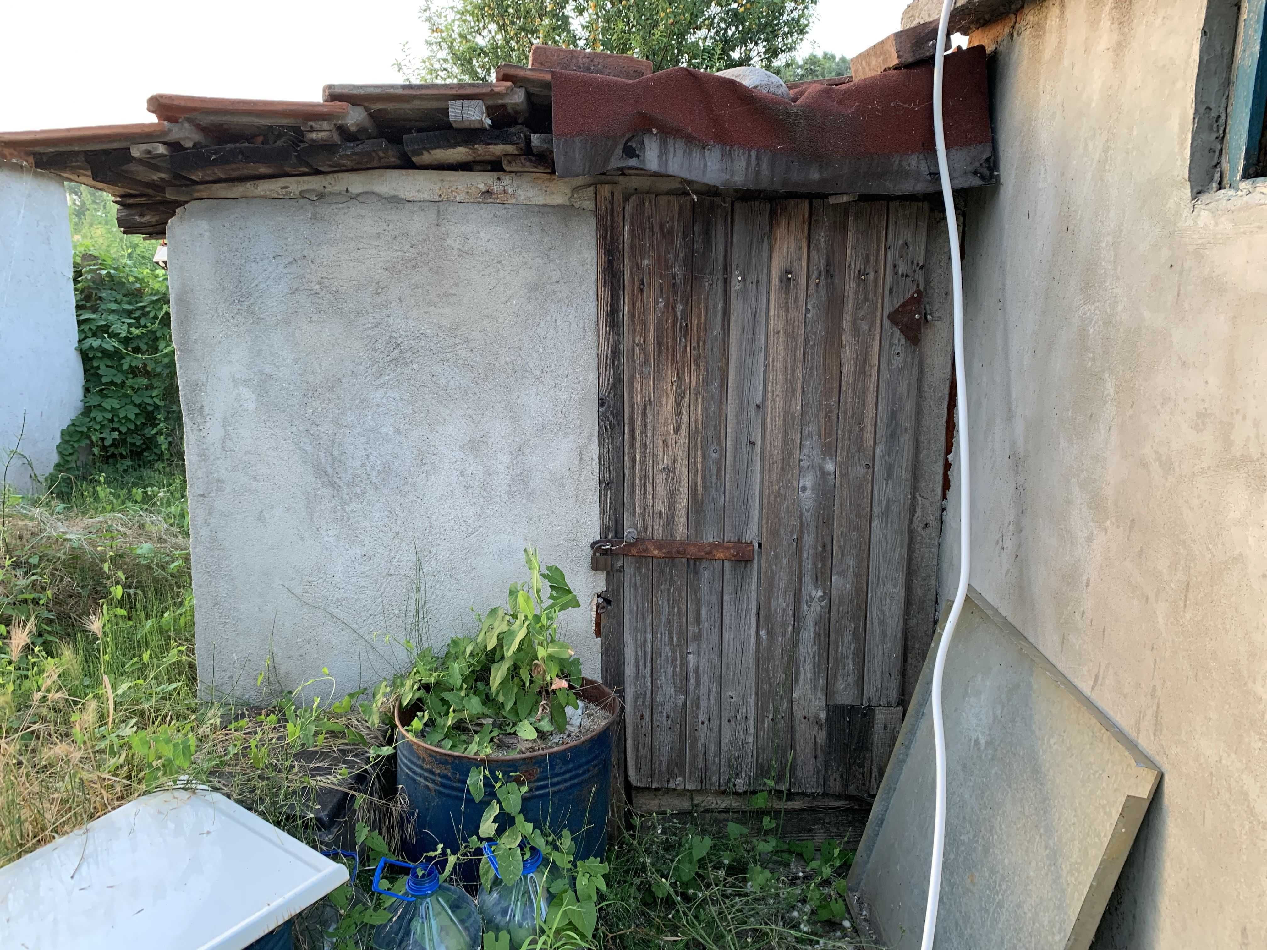Продавам Къща с двор в с.Ахматово