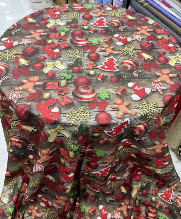 Новогодние скатерти
