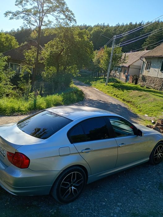 Vând sau schimb sunt interesat și de schimburi seria 3 e90