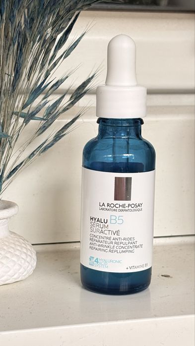 Продавам серум на la roche B5