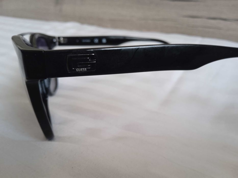 Guess Нови дамски слънчеви очила Guess