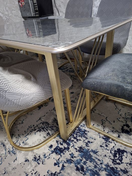 Стол стул сотилади 6 кишили комплект