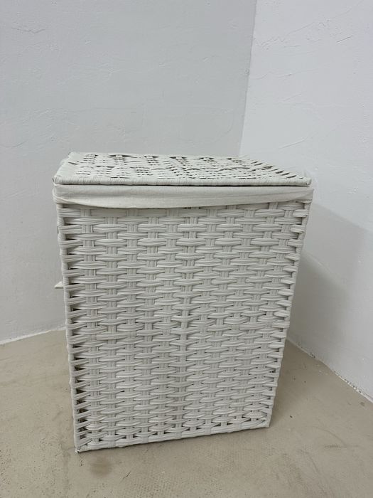 Кош за пране от синтетичен ратан с капак и дръжки 90L SONGMICS