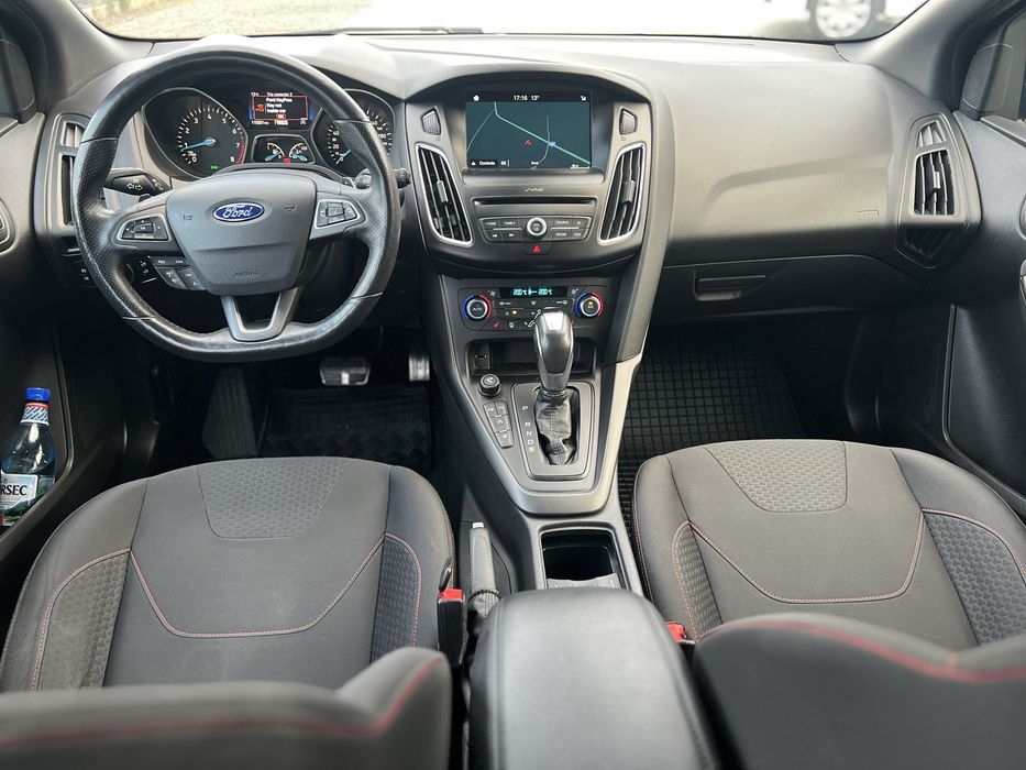Ford Focus ST LINE 1.5 benzina automat