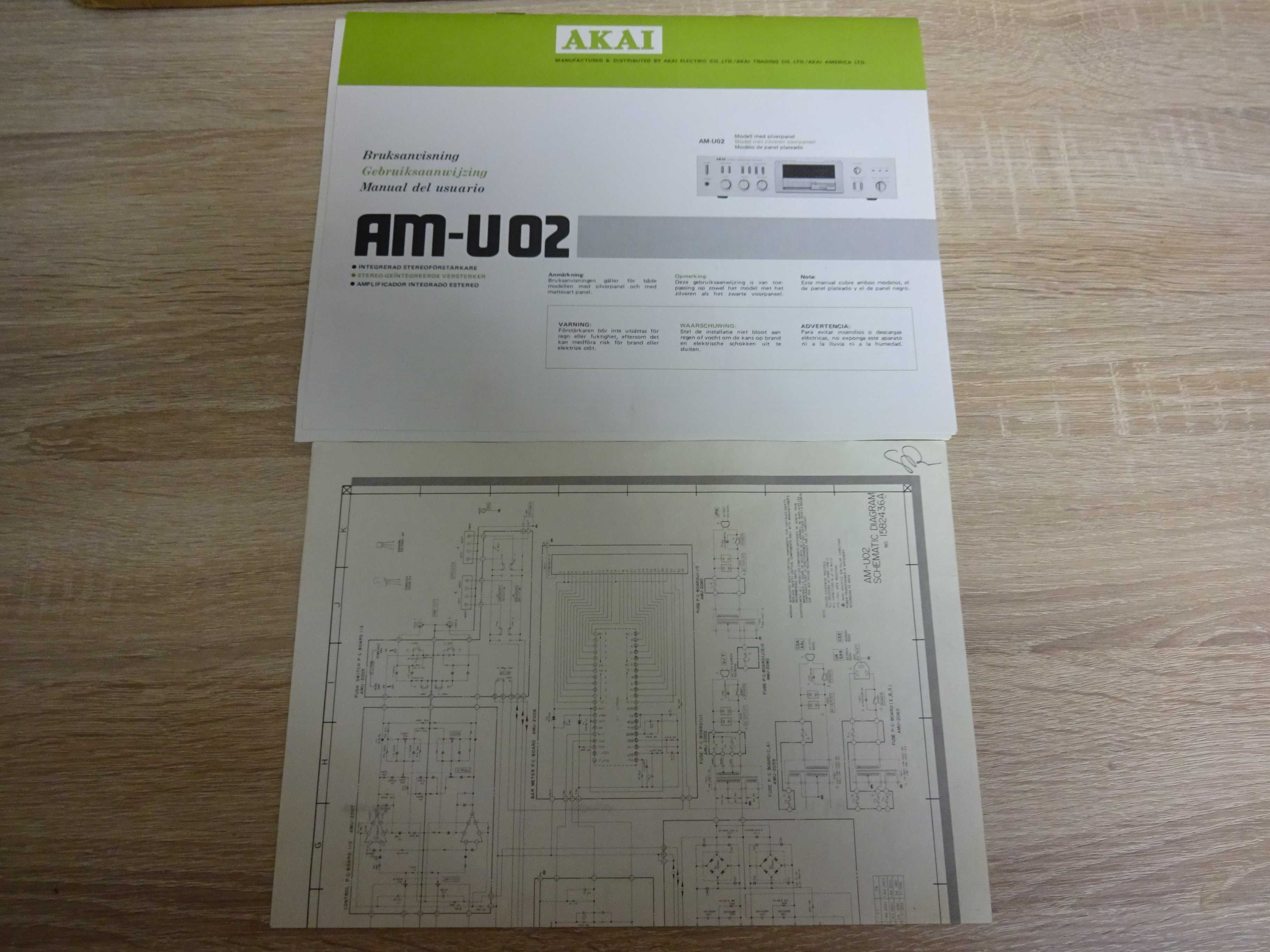 Amplificator Akai AM-U02