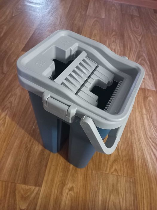 Продам ведро для мытья полов