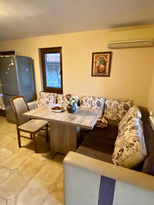 Дава се под наем Двустаен апартамент в Бургас, Сарафово - 65 кв.м за 350 € - Снимка #1