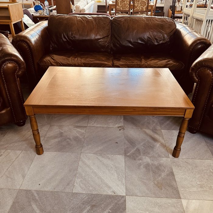 Холна маса от Швеция – масив, класически стил, отлично състояние