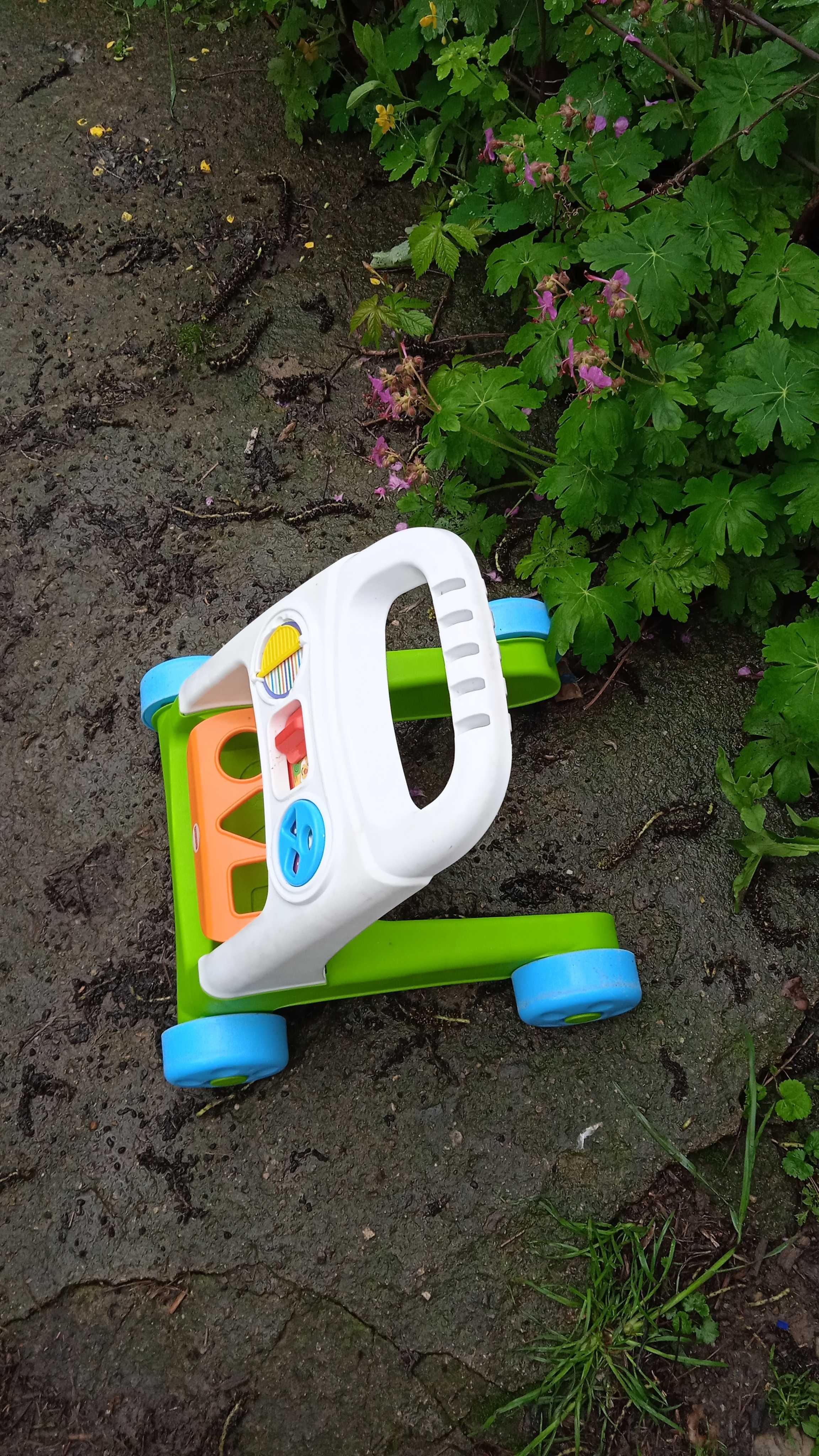 Проходилка количка за бутане Fisher Price