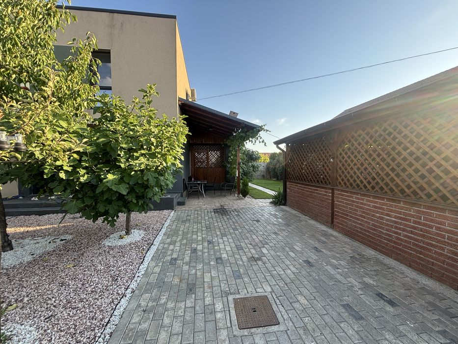 Casa tip duplex Dumbravita strada Rembrandt