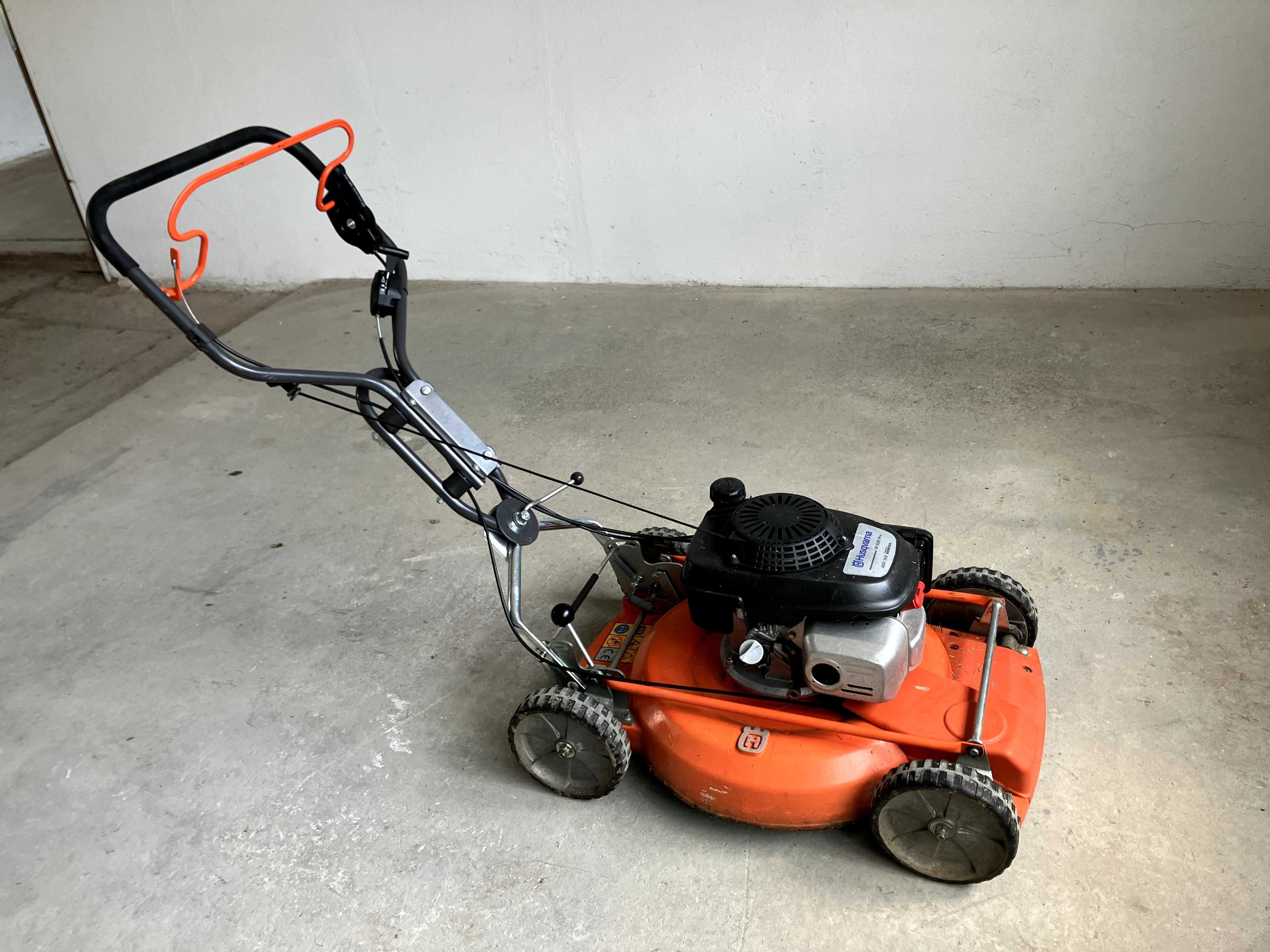 Masina tuns gazon iarba profesionala Husqvarna M 53 S Pro / LB 553