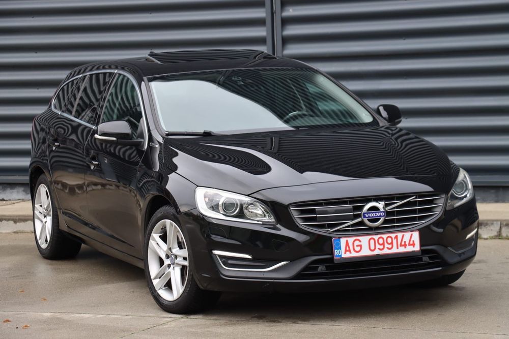 Volvo V60 Volvo V60 2.4 D6 Twin Engine R-Design,Full Istoric