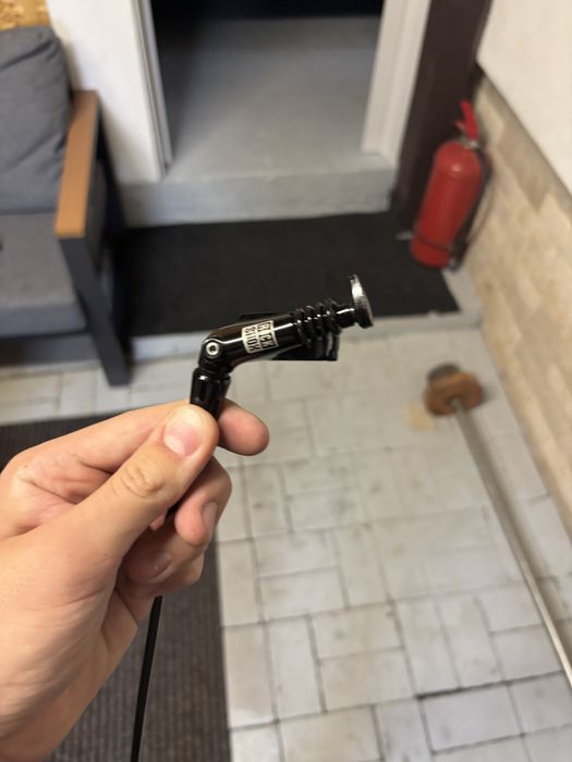 dropper post rockshox reverb