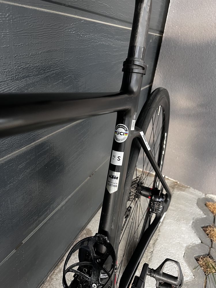 Карбонов шосеен велосипед KTM Reveletor Alto team