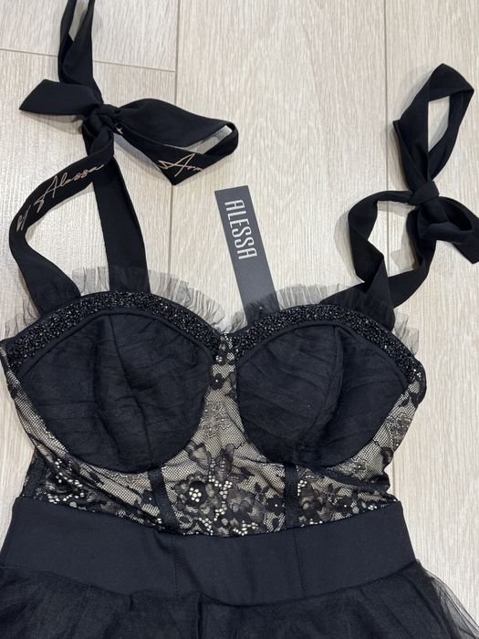 Чисто нова рокля Alessa с етикет