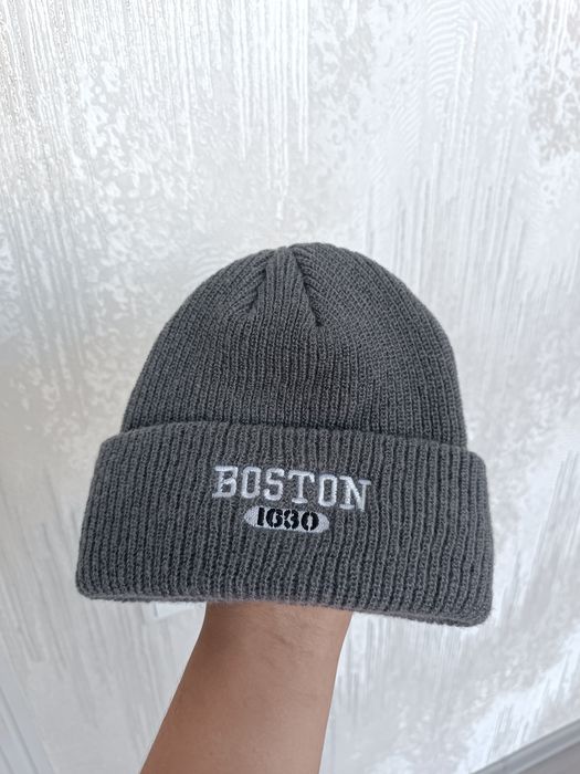 Trendagi Boston shapkalar