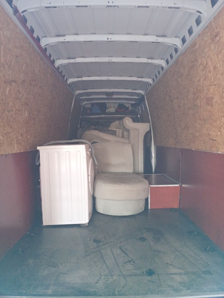 Transport marfă, debarasări locuințe cu manipulanți, mutări domiciliu
