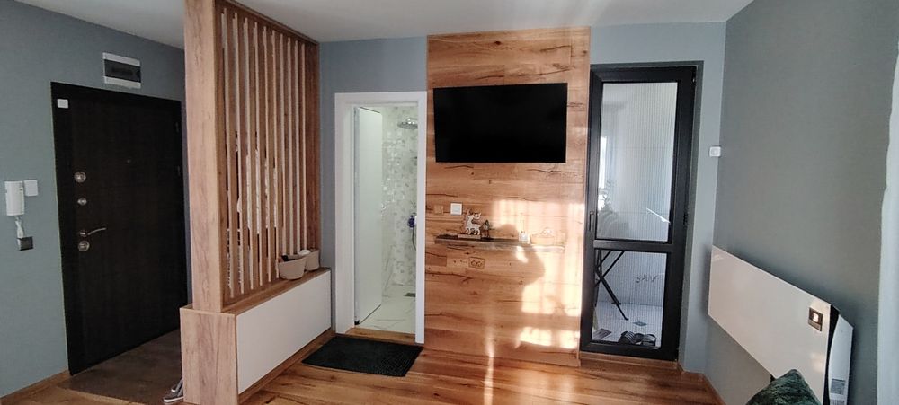 Продава се напълно нов, луксозно обзаведен апартамент във Велинград