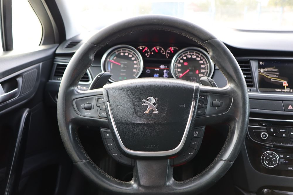 Peugeot 508 hibryd 2012