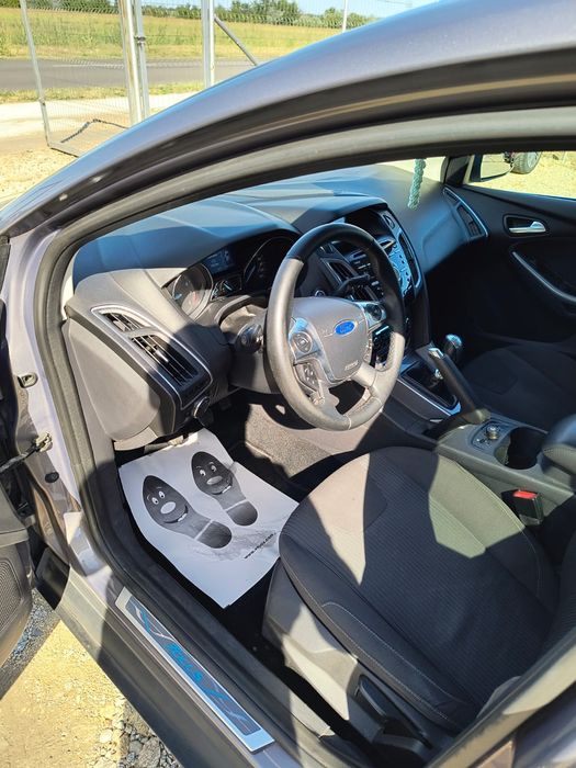 Vând Ford Focus 3