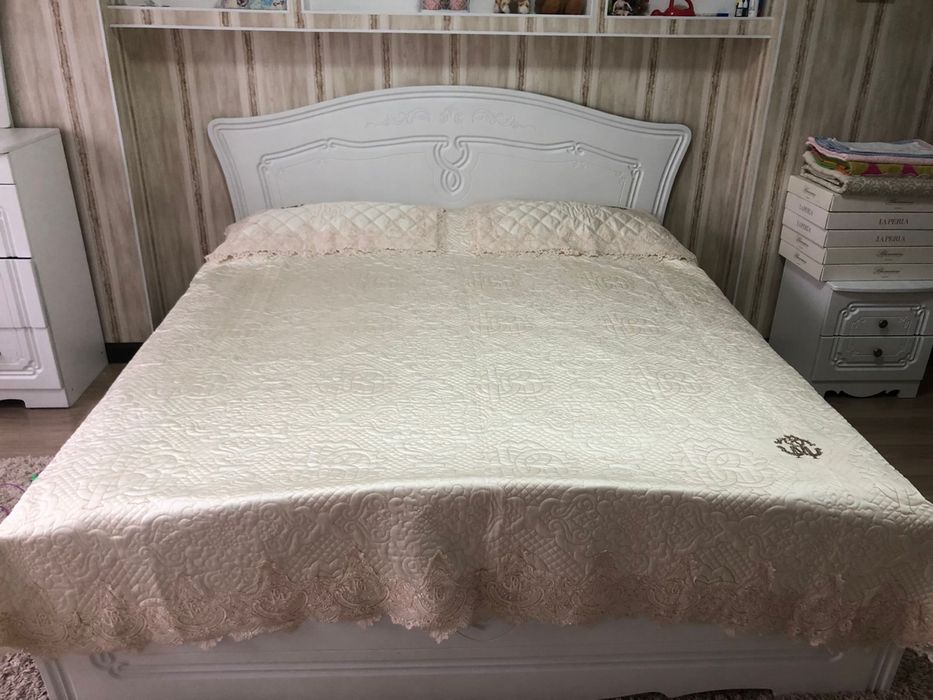 Мебель в спальню