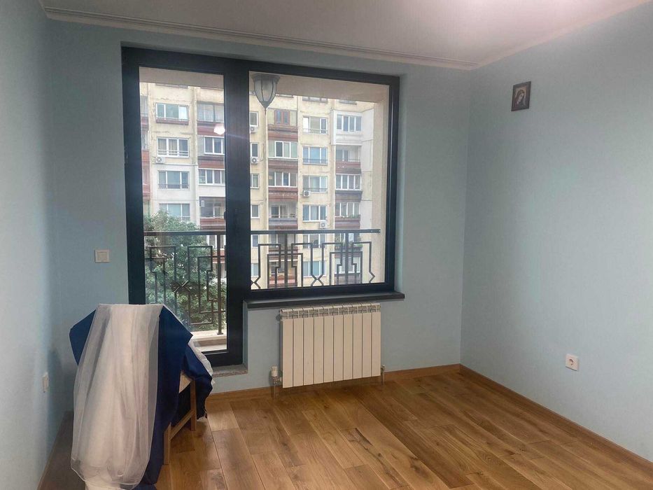 Дава се под наем Тристаен апартамент в София, Лагера - 120 кв.м за 1780 € - Снимка #2