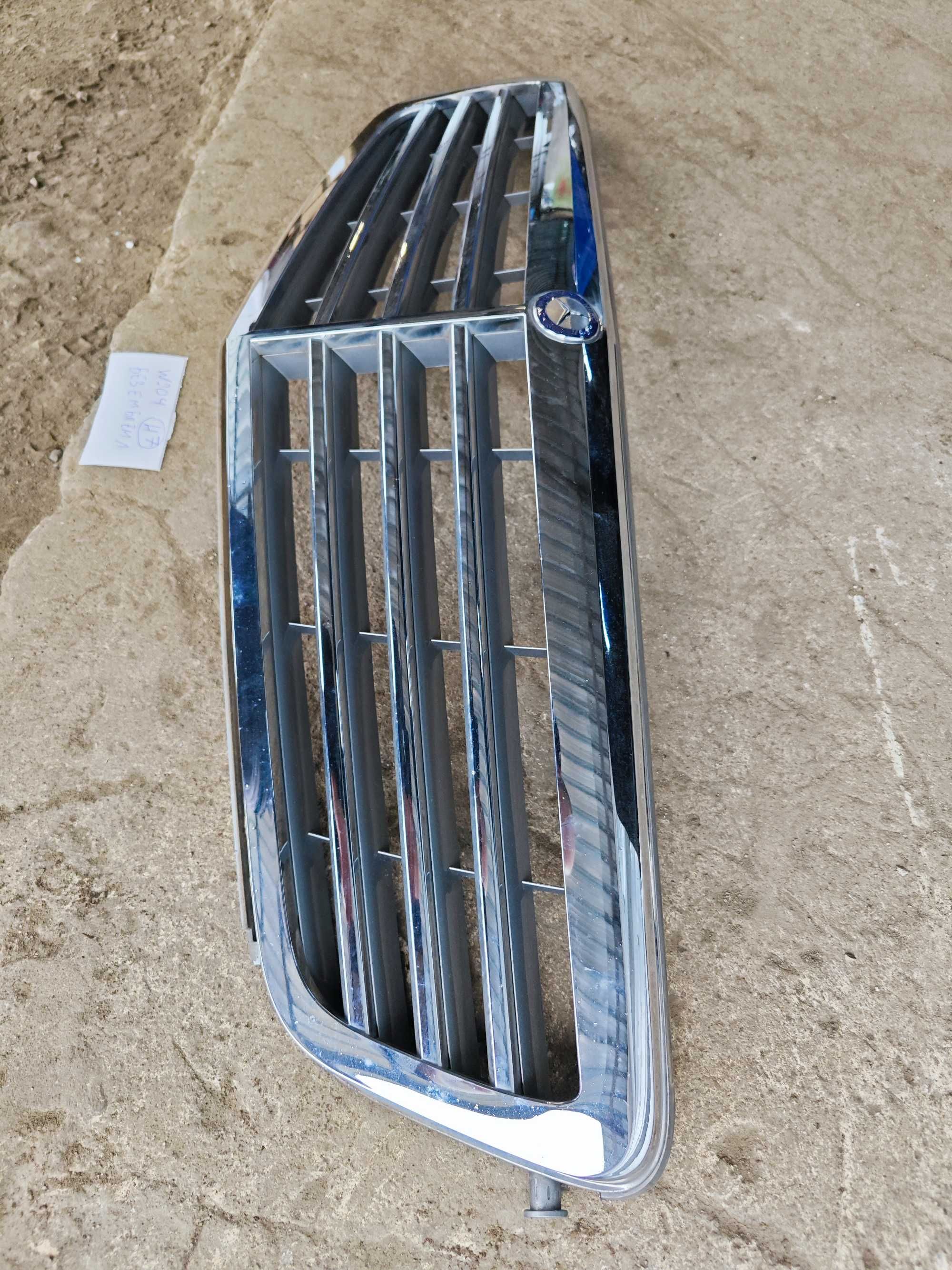 Предна решетка Mercedes W204 C class Н7