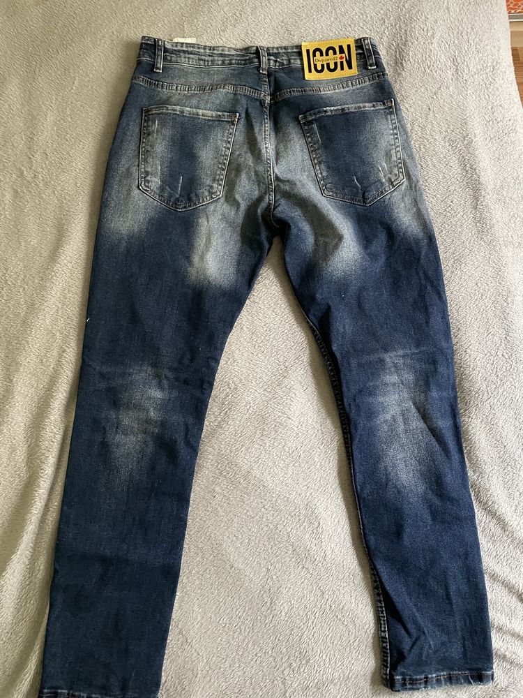 Dsquared2 ripped jeans