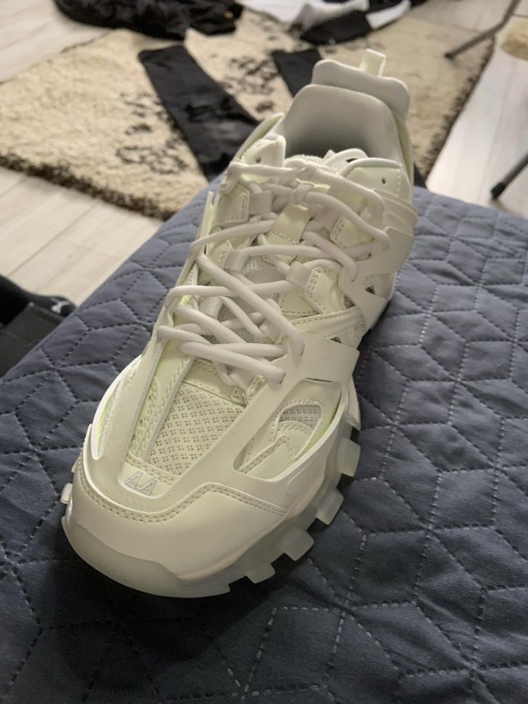 Balenciaga track white glow in the dark