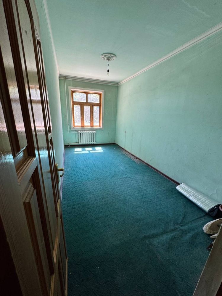 Продам 3 комнатную квартиру Юнусабад 11 квартал