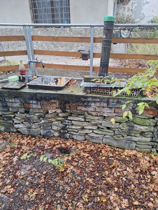 Парцел с постройка в село Кошарица