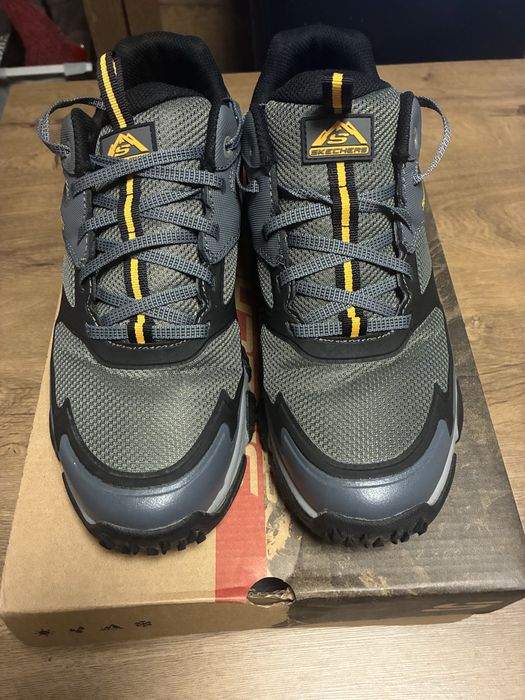 Нови мъжки маратонки SKECHERS, 43 номер