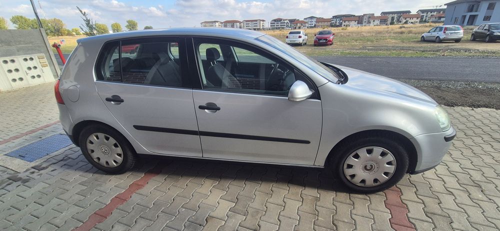 Vind WV Golf 5 1.4 FSI Benzina