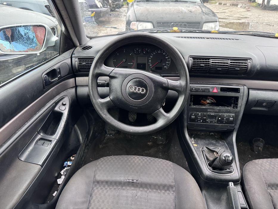 Audi A4 B5 1.9TDI 110hp 2000г На Части