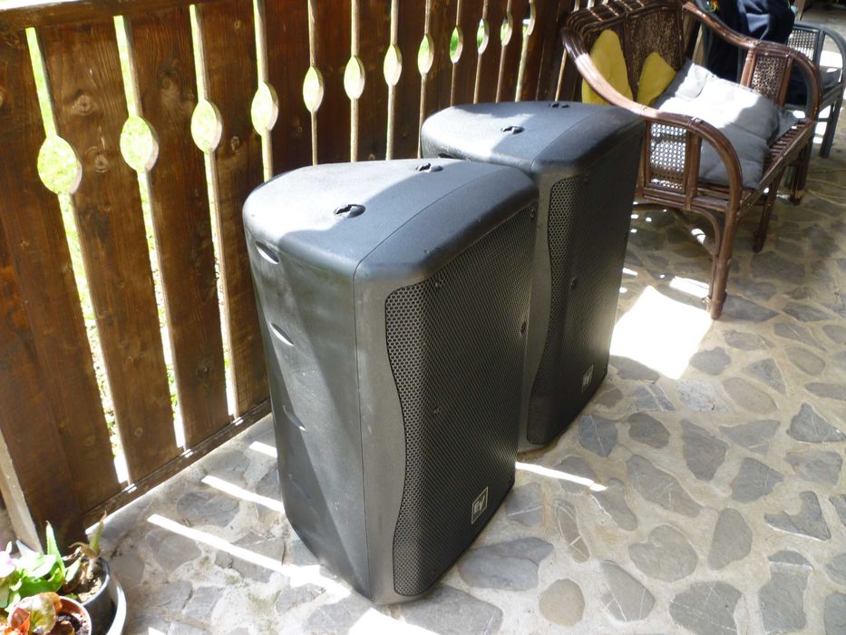 boxe  electro-voice   zx5-90 made  in  usa