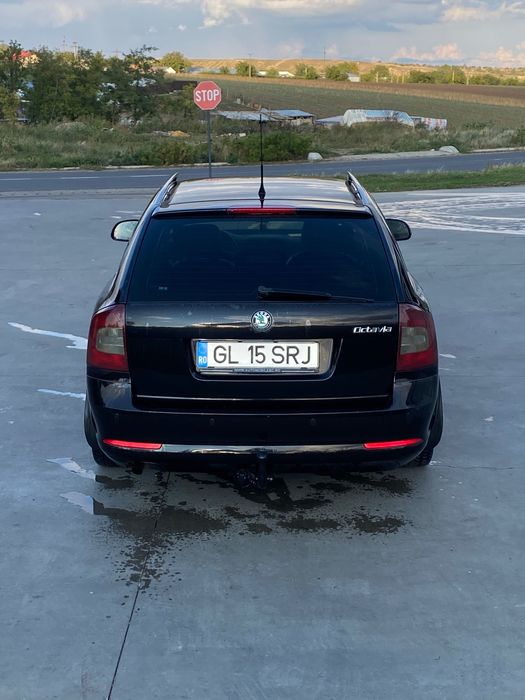 Vând sau schimb Skoda Octavia